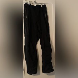 REI MEN’S  BLACK SNOW PANTS